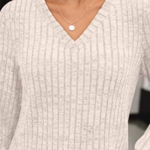 AUTOMET Womens V Neck